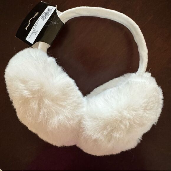 NWT Angela & William White Ear Muffs